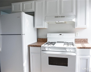 175 Humphrey Street - Photo Thumbnail 4