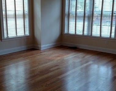 1 Hamilton Street - Photo Thumbnail 4