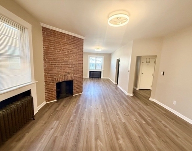 6338 Aurelia St - Photo Thumbnail 4