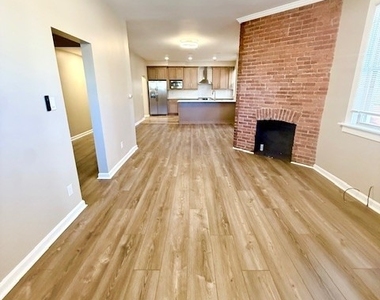 6338 Aurelia St - Photo Thumbnail 6