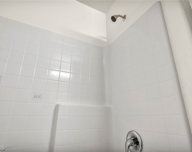 2645 Wimbledon White Court - Photo Thumbnail 38