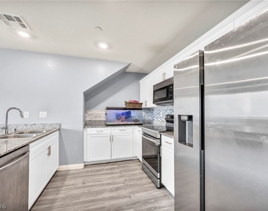 2645 Wimbledon White Court - Photo Thumbnail 20