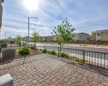 2645 Wimbledon White Court - Photo Thumbnail 6