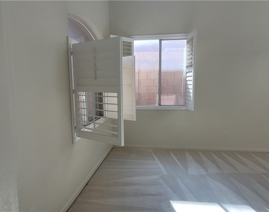 7728 Villa De La Paz Avenue - Photo Thumbnail 22