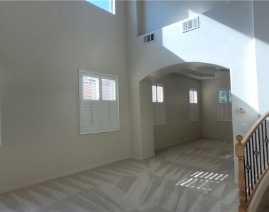 7728 Villa De La Paz Avenue - Photo Thumbnail 21