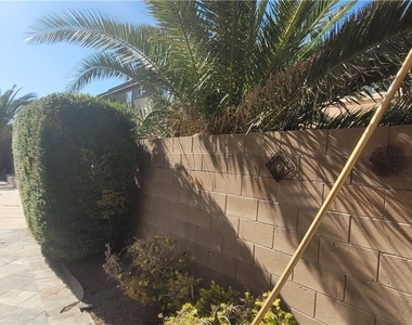 7728 Villa De La Paz Avenue - Photo Thumbnail 15