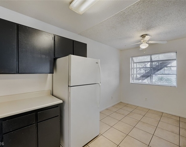 4651 Amberleigh Lane - Photo Thumbnail 7