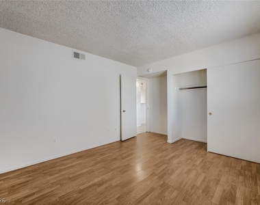 4651 Amberleigh Lane - Photo Thumbnail 11