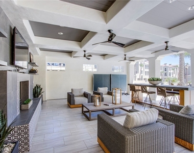 2555 Hampton Road - Photo Thumbnail 3