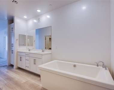 2555 Hampton Road - Photo Thumbnail 22