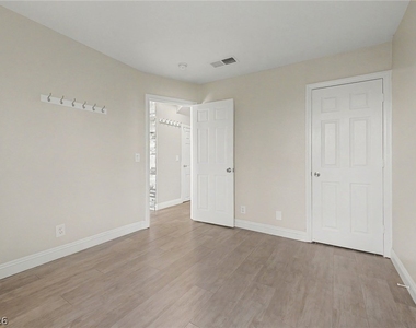2316 Ramsgate Drive - Photo Thumbnail 13