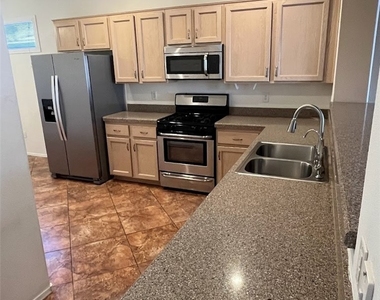 3034 Seaford Peak Drive - Photo Thumbnail 8
