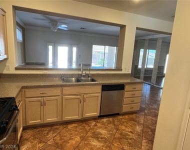 3034 Seaford Peak Drive - Photo Thumbnail 7