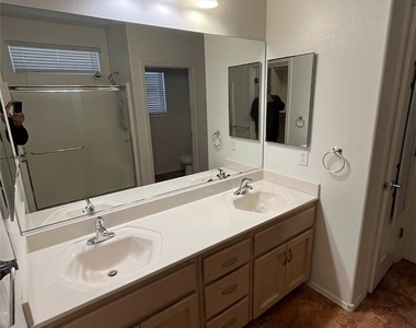 3034 Seaford Peak Drive - Photo Thumbnail 22