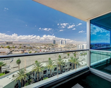 4575 Dean Martin Drive - Photo Thumbnail 25