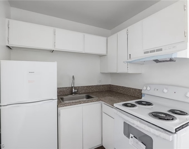 4330 Las Vegas Boulevard - Photo Thumbnail 3