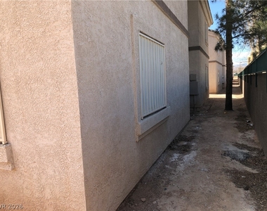3972 Danny Melamed Avenue - Photo Thumbnail 4