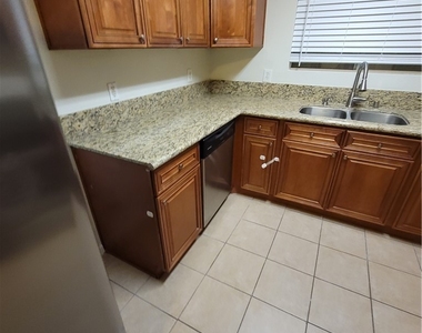 3972 Danny Melamed Avenue - Photo Thumbnail 11