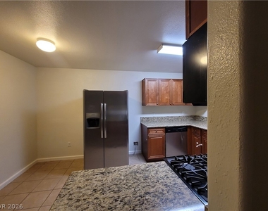3972 Danny Melamed Avenue - Photo Thumbnail 9