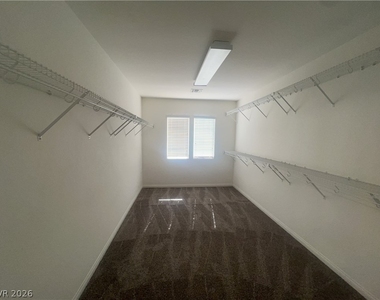 220 Stagecoach Flats Avenue - Photo Thumbnail 16