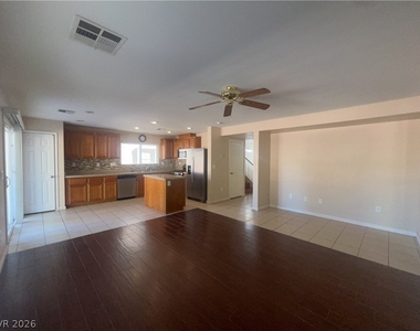 220 Stagecoach Flats Avenue - Photo Thumbnail 4