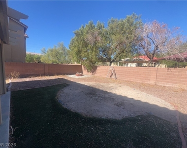 220 Stagecoach Flats Avenue - Photo Thumbnail 30