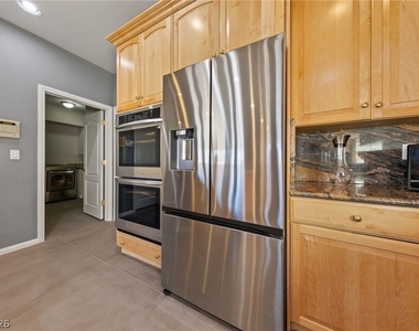 2066 Jupiter Hills Lane - Photo Thumbnail 15
