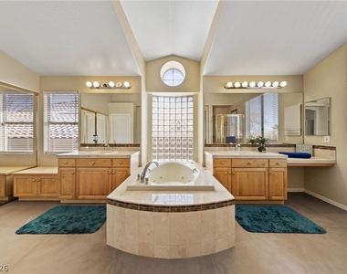 2066 Jupiter Hills Lane - Photo Thumbnail 21