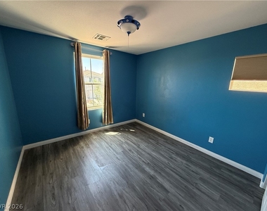 10620 Tray Mountain Avenue - Photo Thumbnail 10