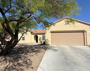 2240 Shadow Canyon Drive - Photo Thumbnail 1