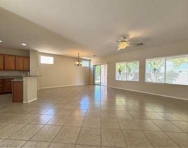 2240 Shadow Canyon Drive - Photo Thumbnail 5