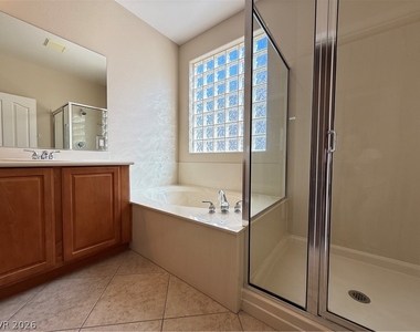2240 Shadow Canyon Drive - Photo Thumbnail 19
