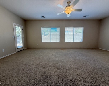 2240 Shadow Canyon Drive - Photo Thumbnail 15