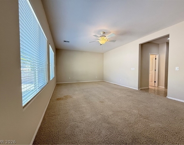 2240 Shadow Canyon Drive - Photo Thumbnail 14