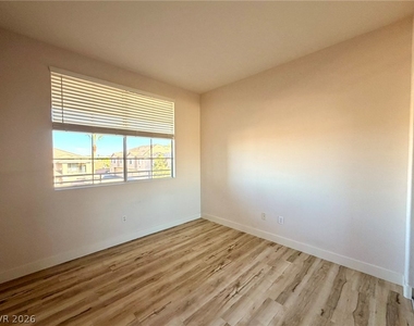 9901 Trailwood Drive - Photo Thumbnail 20