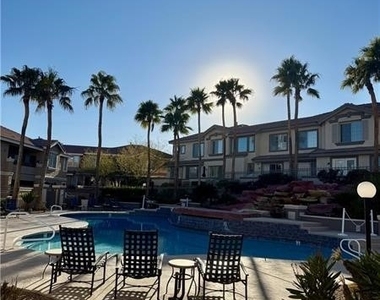 9901 Trailwood Drive - Photo Thumbnail 4