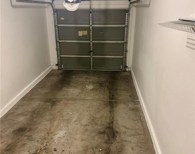 9901 Trailwood Drive - Photo Thumbnail 6