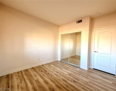 9901 Trailwood Drive - Photo Thumbnail 22