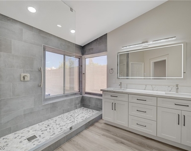 3120 Siena Circle - Photo Thumbnail 24