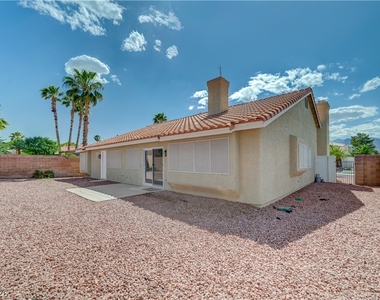 3120 Siena Circle - Photo Thumbnail 46