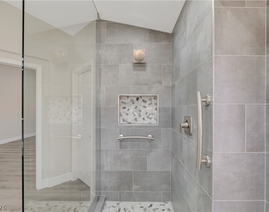 3120 Siena Circle - Photo Thumbnail 27