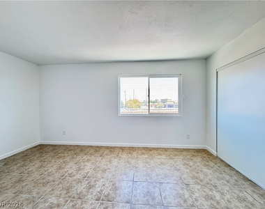 2920 Siki Court - Photo Thumbnail 11