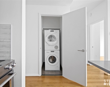 172 Montague Street - Photo Thumbnail 4