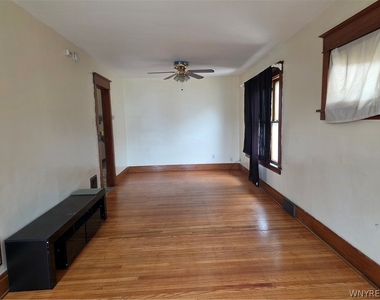 96 Academy Road - Photo Thumbnail 8