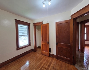 96 Academy Road - Photo Thumbnail 3