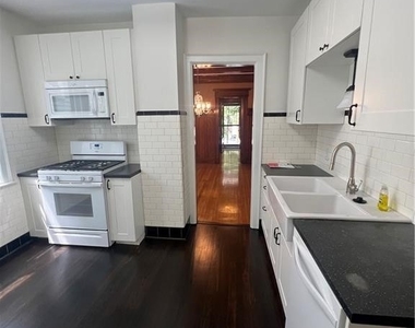 543 Potomac Avenue - Photo Thumbnail 14
