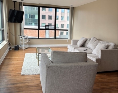 610 Main Street - Photo Thumbnail 4
