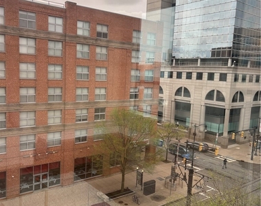 610 Main Street - Photo Thumbnail 9