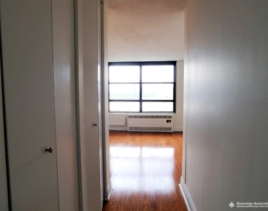 3333 Broadway - Photo Thumbnail 6
