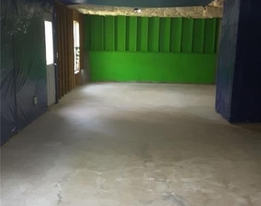 132 Lakeshore Parkway - Photo Thumbnail 25